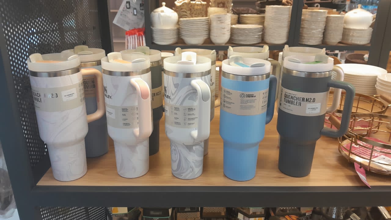 ماگ استنلی مدل TUMBLER گنجایش 1.18 لیتر - Image 11